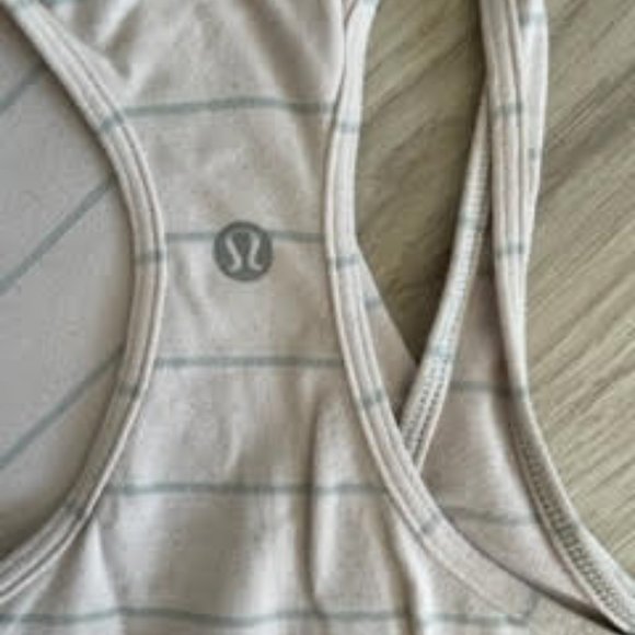 Lululemon cool racerback tank- size 6 light pink wt Stripe - Picture 2 of 2